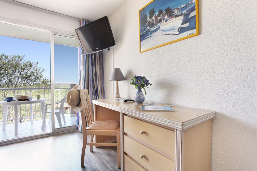 Residence Odalys Les Hauts De Balaruc Bagian luar foto