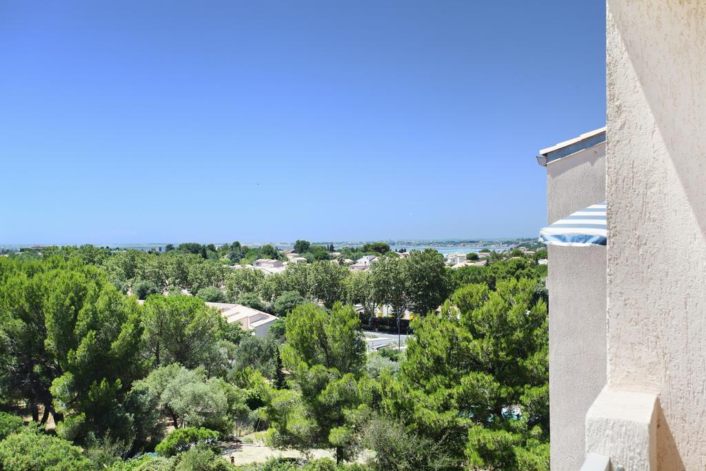 Residence Odalys Les Hauts De Balaruc Bagian luar foto