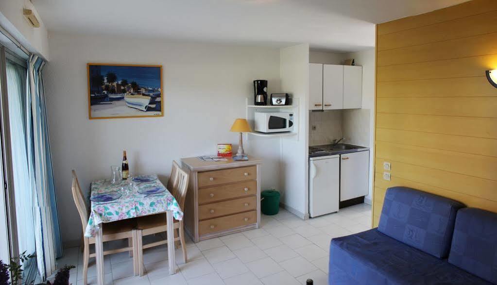 Residence Odalys Les Hauts De Balaruc Bagian luar foto